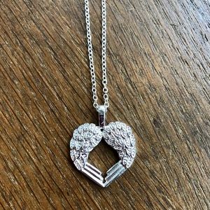 925 silver plated angel wing/heart necklace NWOT